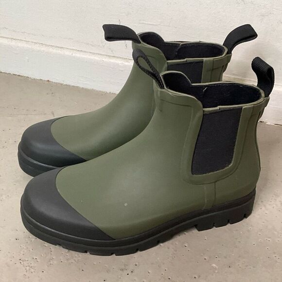 Everlane Chelsea Rain Boots - Picture 3 of 10